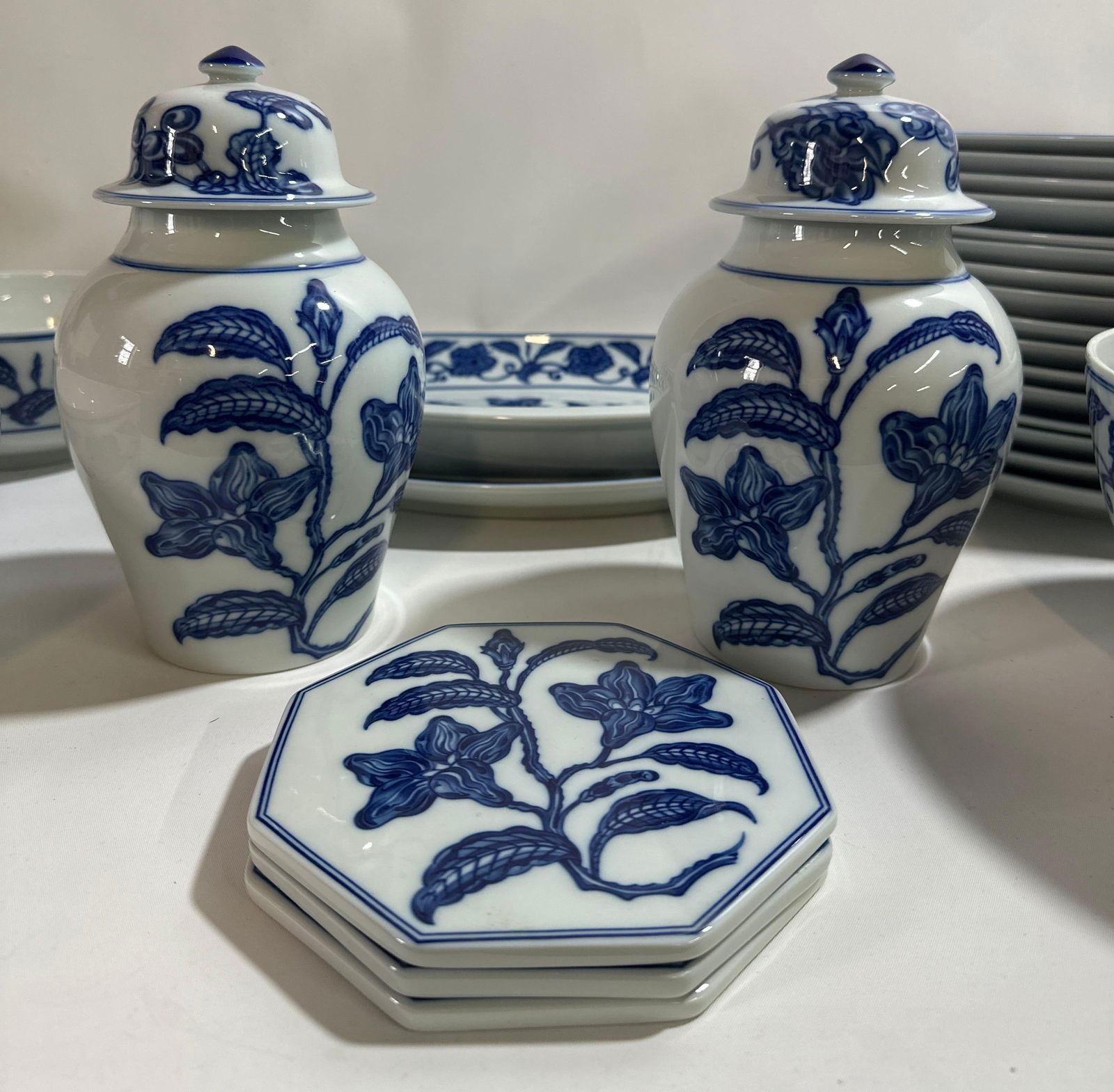 ASSORTED MOTTAHEDEH CHINA "PALACE BLUE" PATTERN (1 of 20)