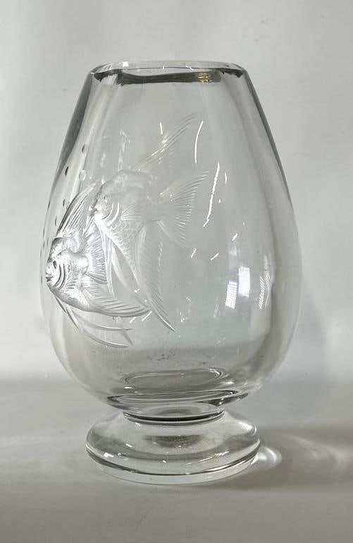 ORREFORS CRYSTAL BOWL WITH FISH MOTIF (1 of 6)
