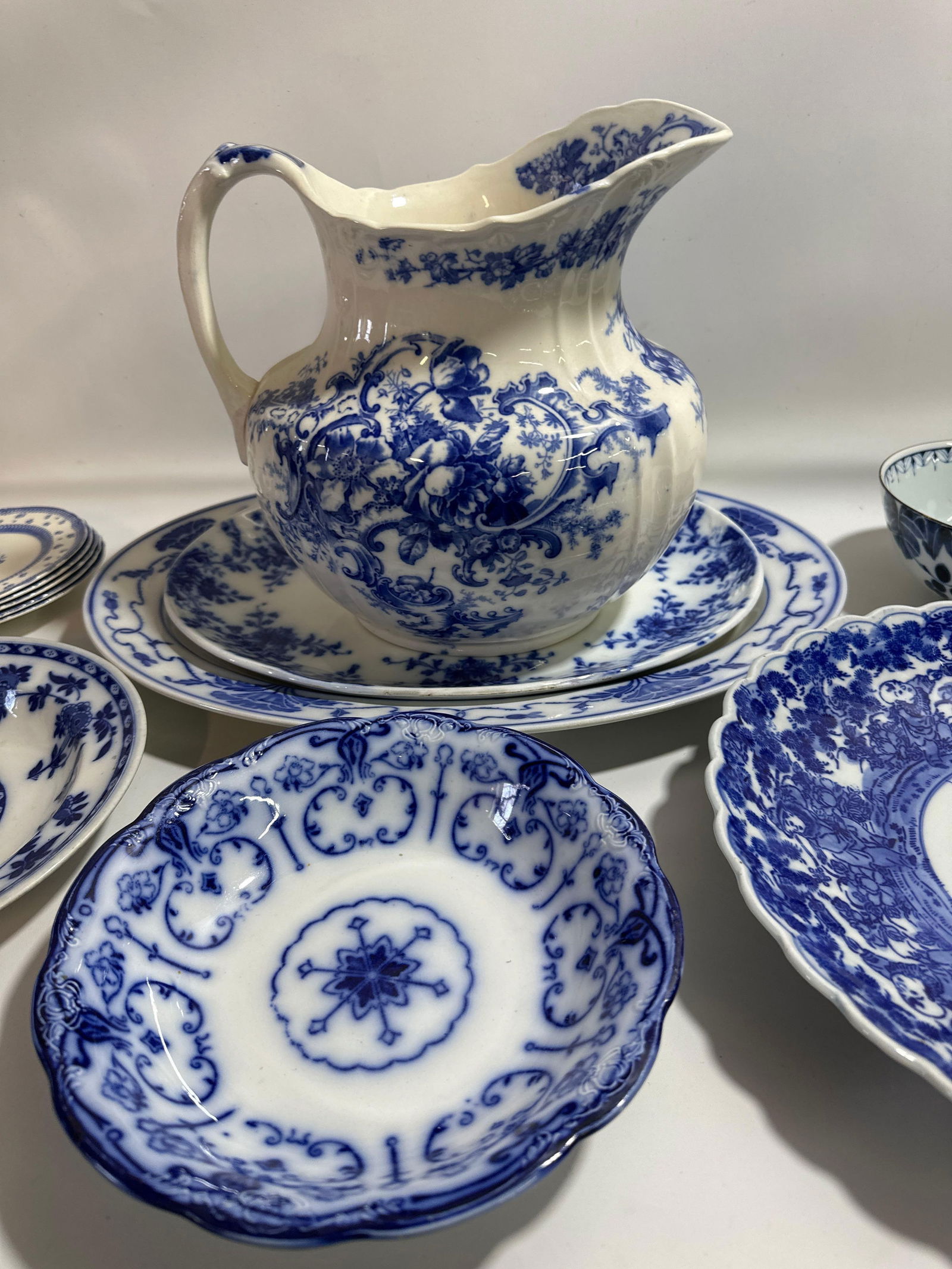 MIXED COLLECTION OF FLOW BLUE CHINA INC. MINTON-DELFT | STAFFORDSHIRE | CAULDON (1 of 19)
