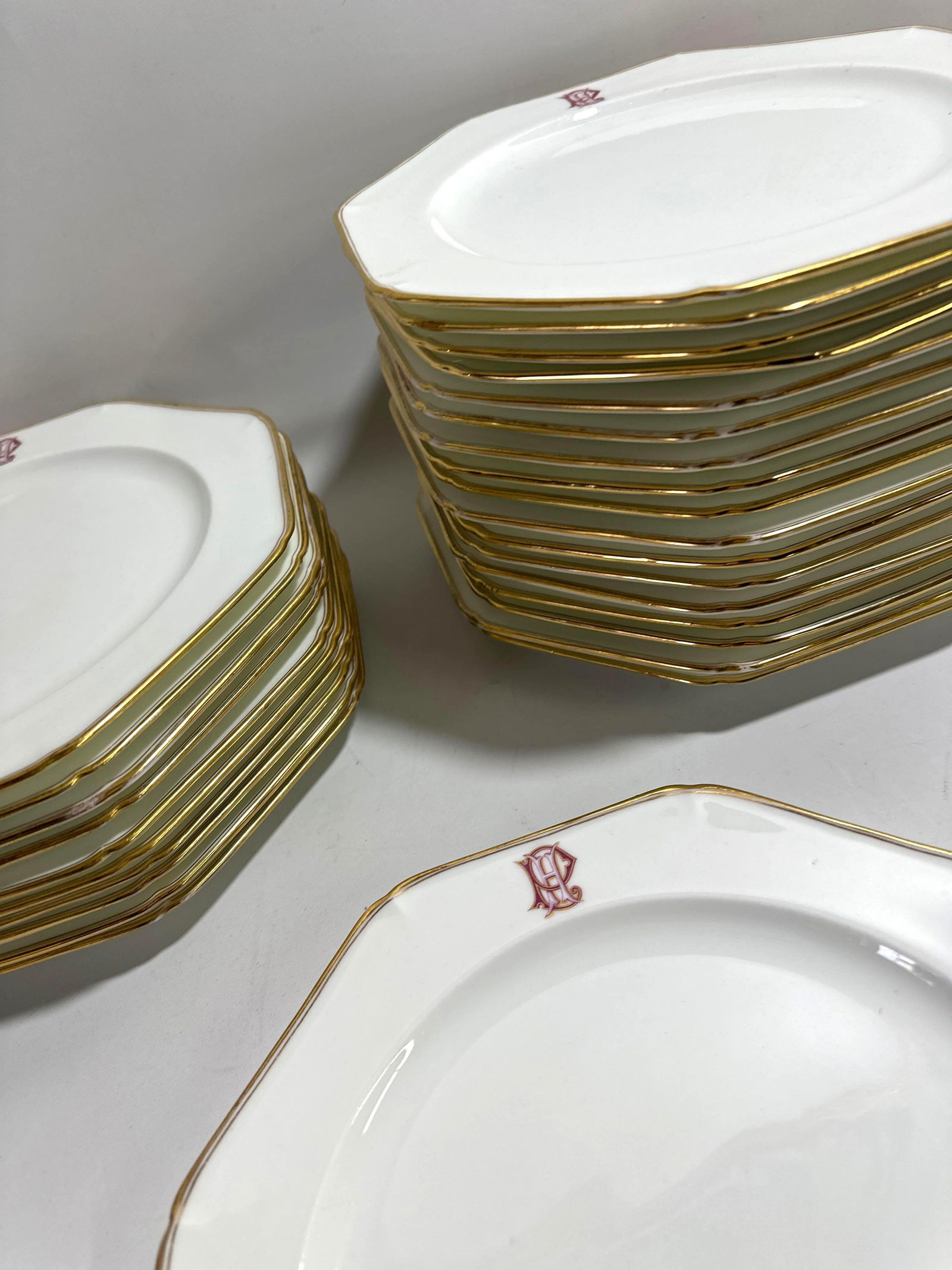 SET OF 28 CAULDON ENGLAND PLATES (1 of 9)