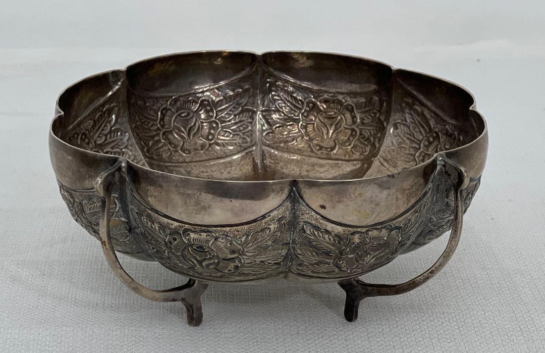 VINTAGE MACIEL MEXICAN FOOTED STERLING SILVER BOWL WITH AZTEC ROSE PATTERN (1 of 12)
