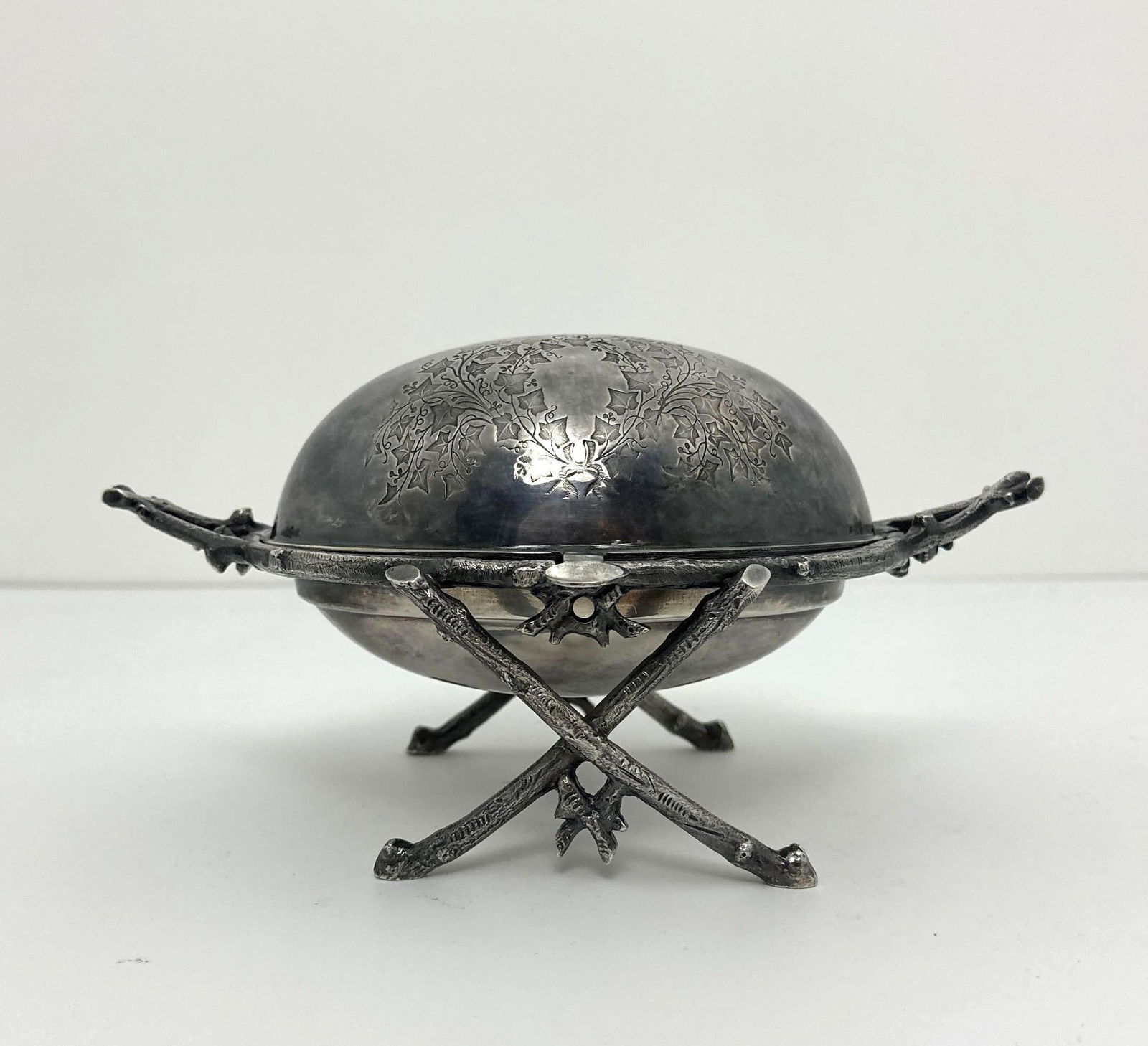 ANTIQUE SILVER-PLATE CHAFING DISH WITH ROTATING LID (1 of 11)