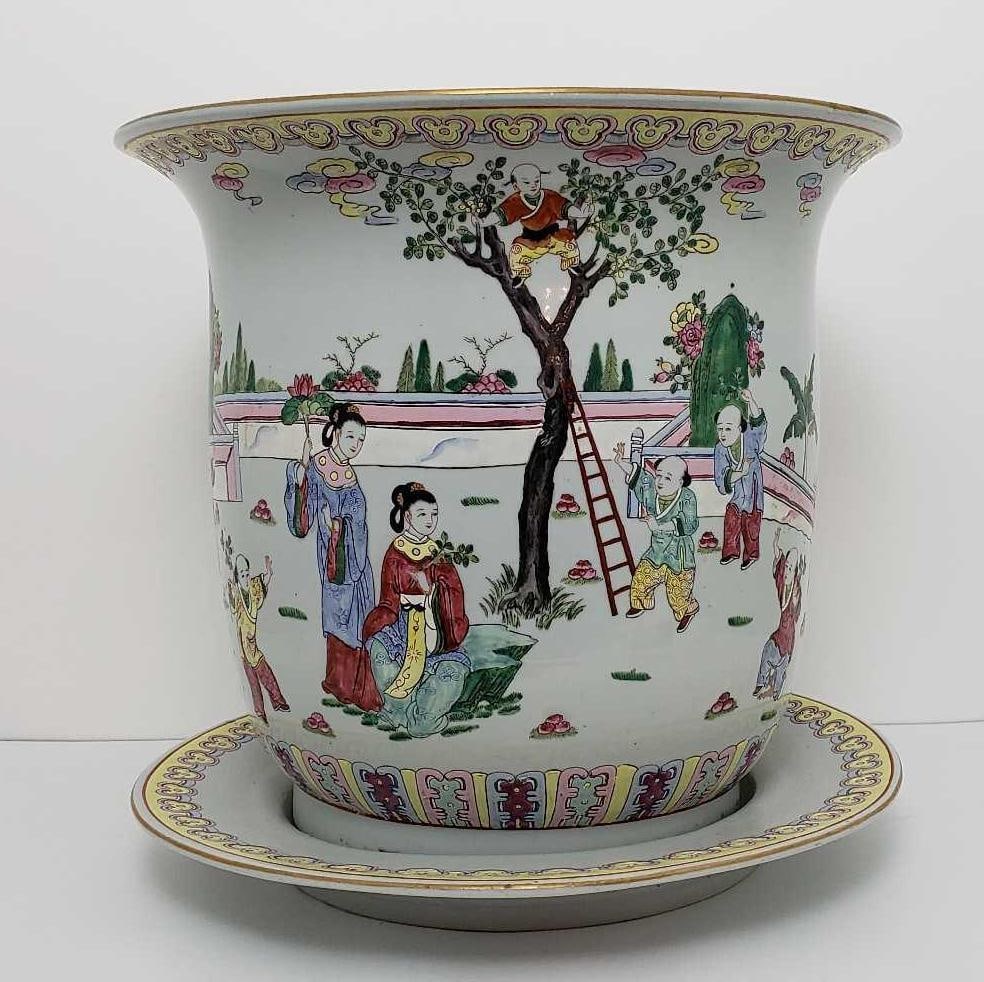 LARGE CHINESE PORCELAIN GARDEN POT: This elegant Chinese porcelain planter garden pot showcases exquisite craftsmanship and artistic expression. The pot features a classic form, inspired by traditional Chinese vase designs, with a wide,