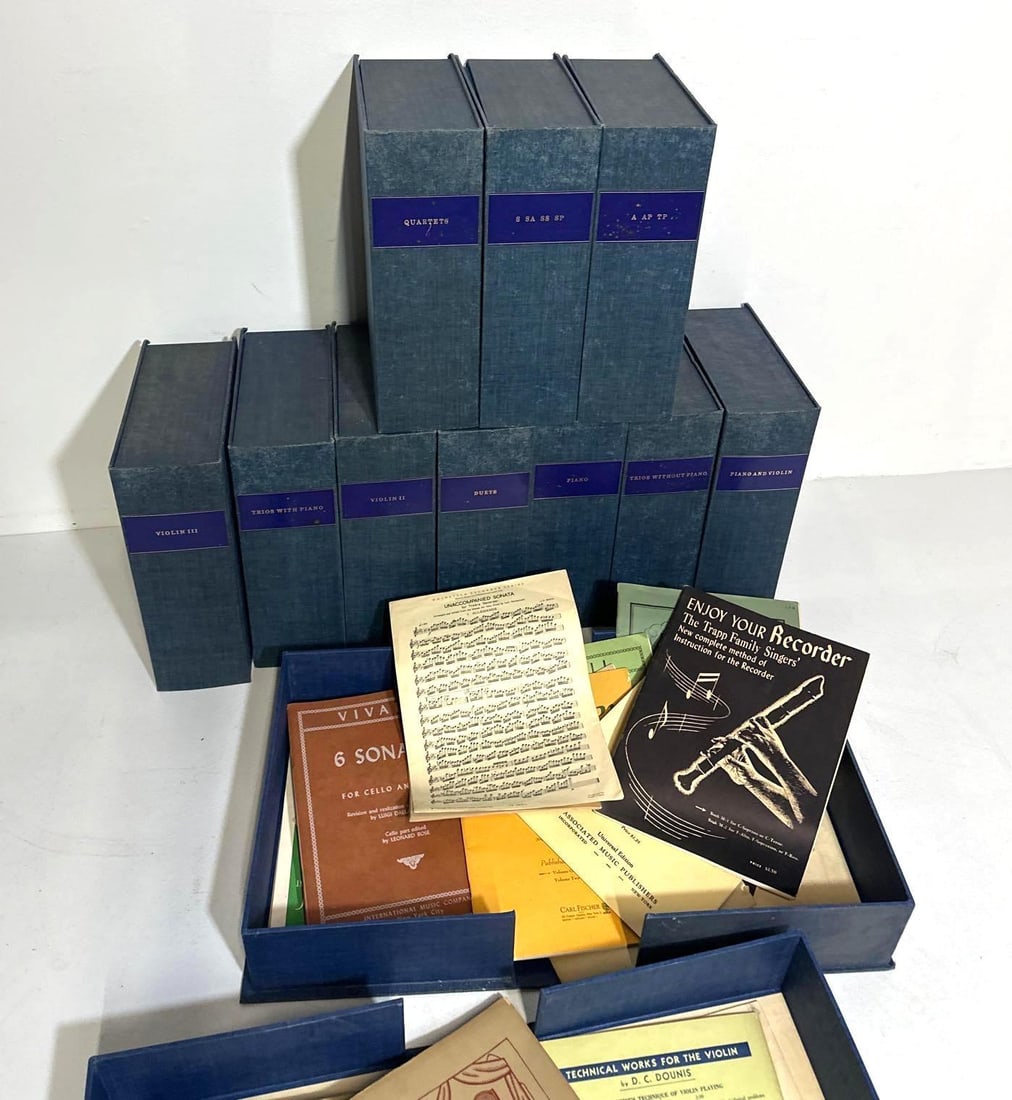 VALUE LOT OF 10 SHEET MUSIC FOLIOS (1 of 11)