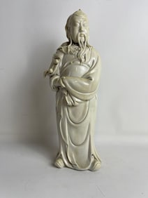 CHINESE BLANC DE CHINE PORCELAIN STANDING GUANYU FIGURE