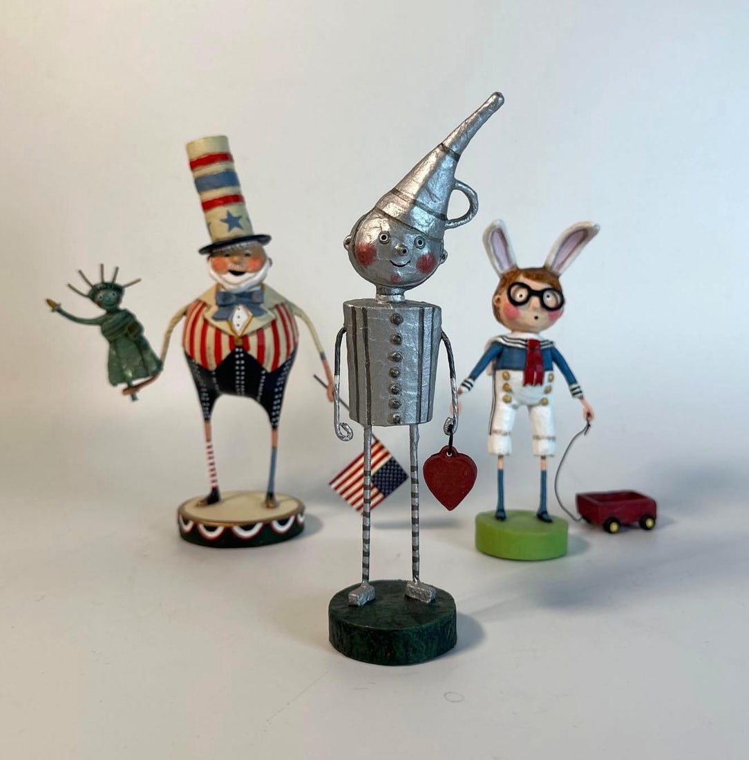 VALUE LOT: LORI MITCHELL COLLECTIBLE FIGURINE LOT (1 of 6)