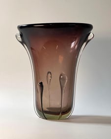 MID-CENTURY AMETHYST MURANO STYLE ART GLASS VASE