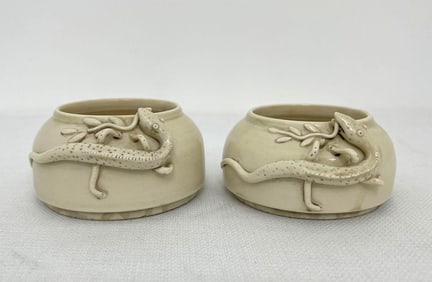 PAIR OF DEHUA BLANC DE CHIN WHITE PORCELAIN CHINESE LIZARD BOWLS