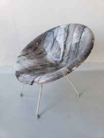 ATOMIC MID-CENTURY MOLDED FIBERGLASS LOUNGE CHAIR WITH FAUX SNAKE / MARBLED STONE MOTIF