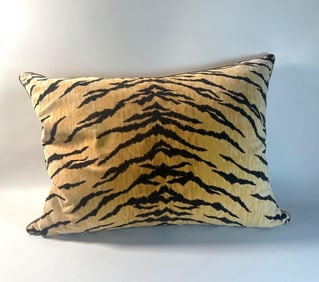 VALUE LOT: SCALAMANDRE LE TIGRE STYLE QUALITY TIGER PRINT VELVET PILLOW