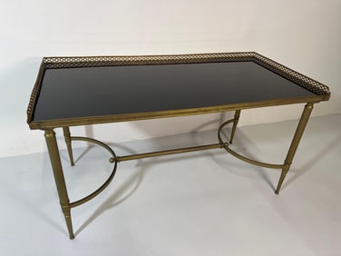 VINTAGE HOLLYWOOD REGENCY BRASS GALLERY COFFEE TABLE WITH BLACK GLASS TOP