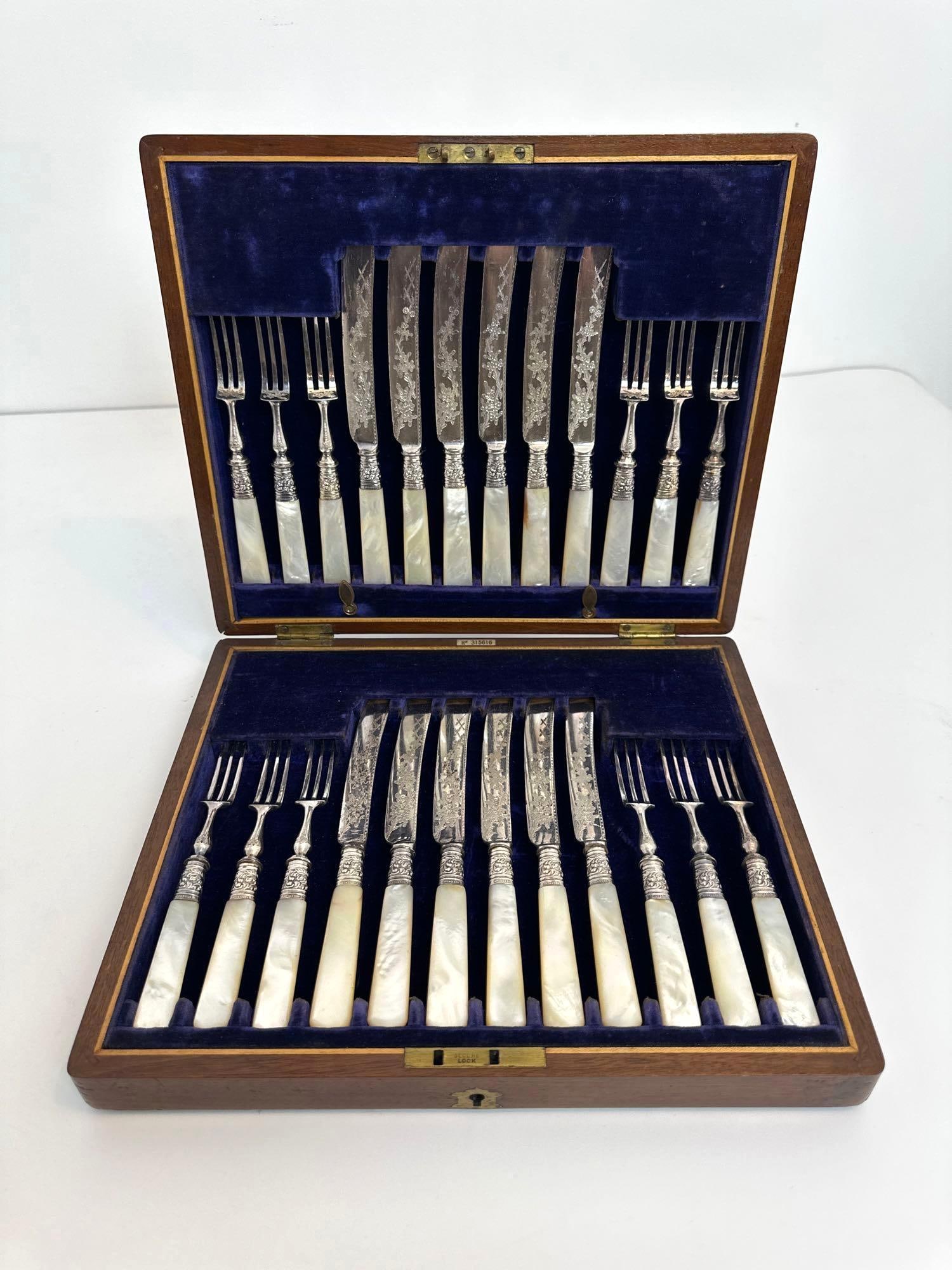 ENGLISH MOTHER OF PEARL LUNCHEON OR DESSERT FRUIT FLATWARE SET (1 of 13)