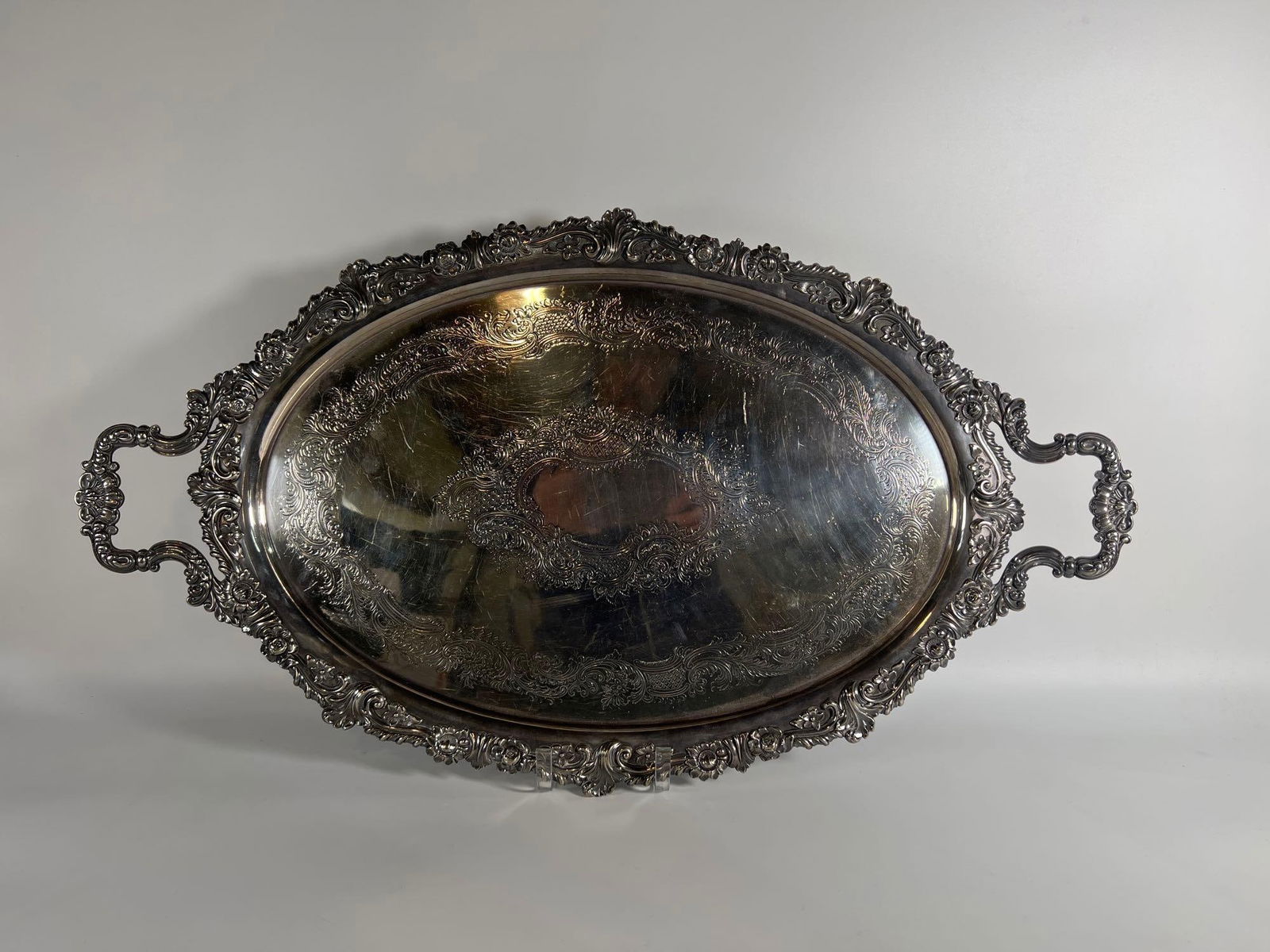 LARGE ORNATE ENGLISH FOOTED BUTLER  TRAY SILVER-PLATED (1 of 6)
