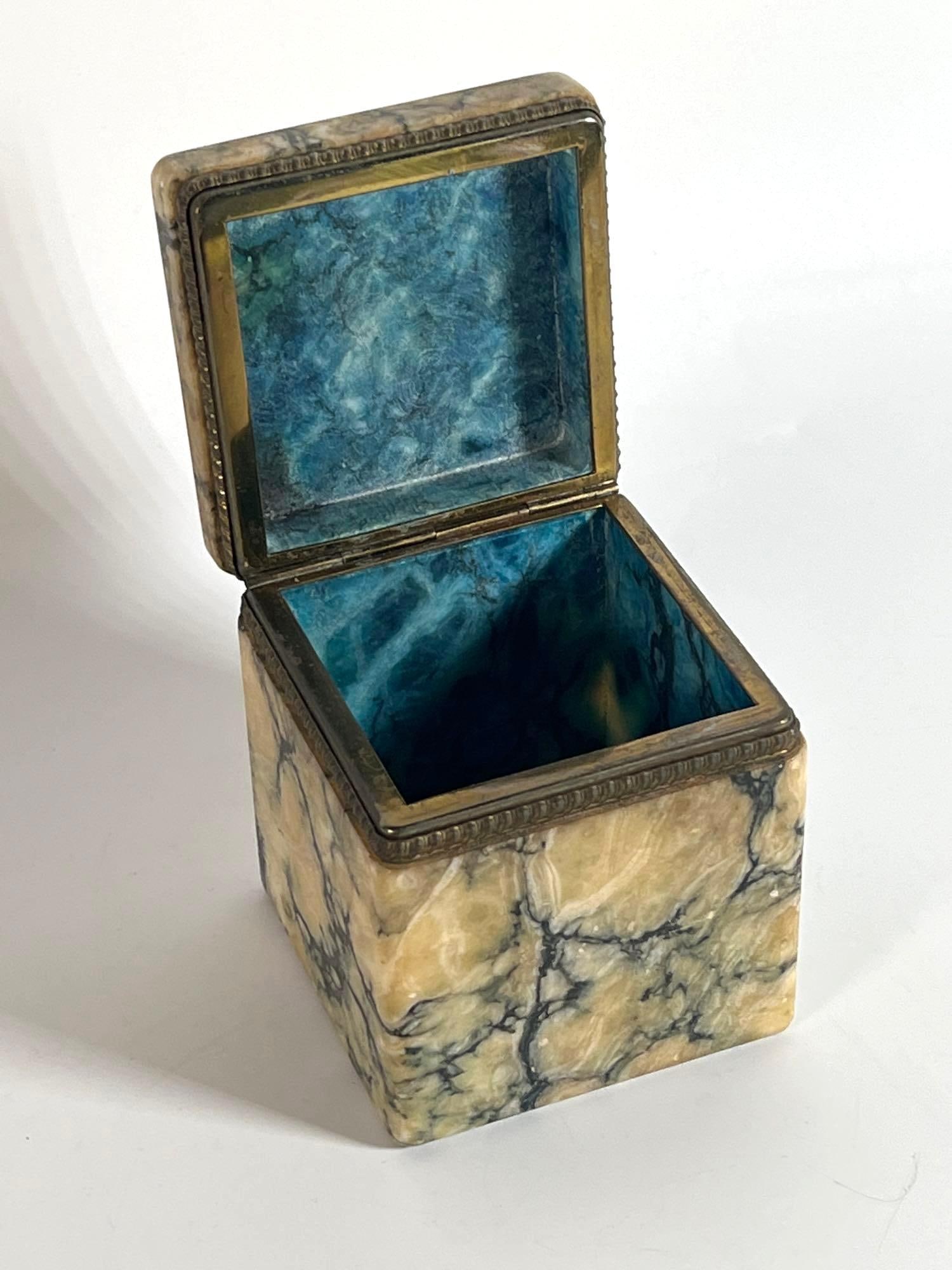 ANTIQUE MARBLE HINGED LIDDED BOX (1 of 11)