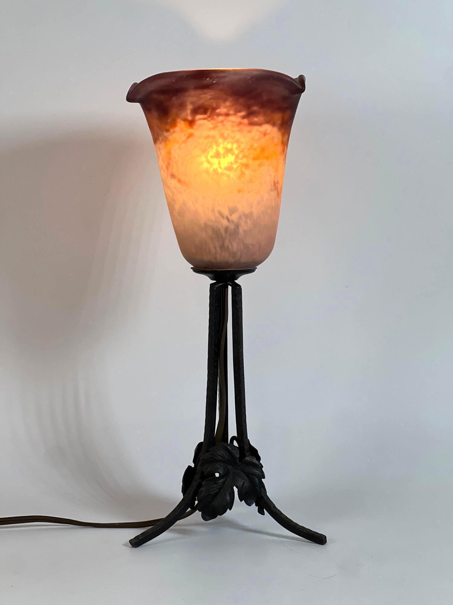FRENCH ART DECO PATE DE VERRE DEGUE BOUDOIR LAMP (1 of 12)