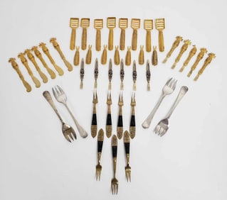 COLLECTION OF VINTAGE COCKTAIL FORKS & CORN SERVERS