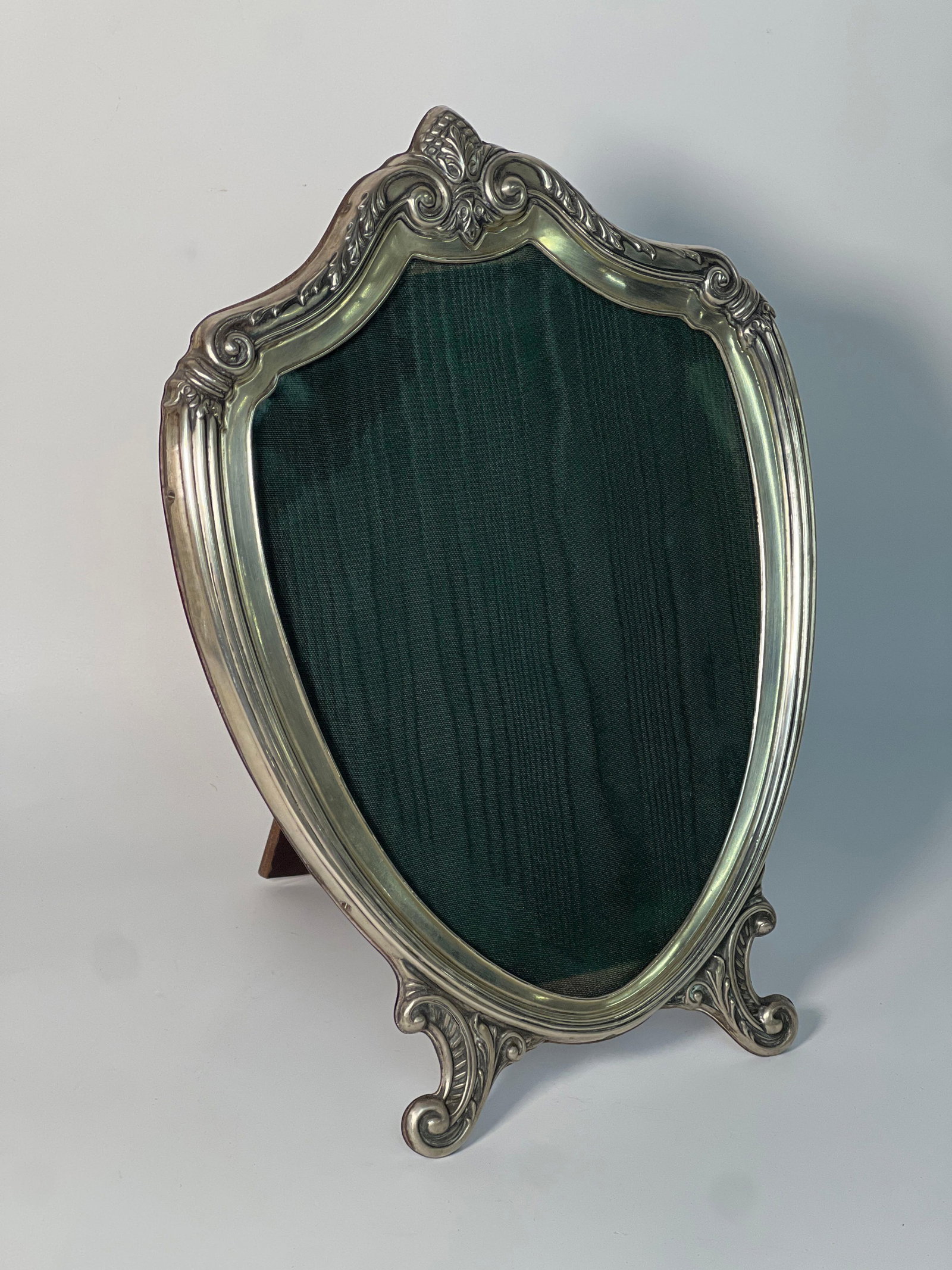 ANTIQUE STERLING SILVER REPOUSSE ITALIAN PICTURE FRAME (1 of 5)