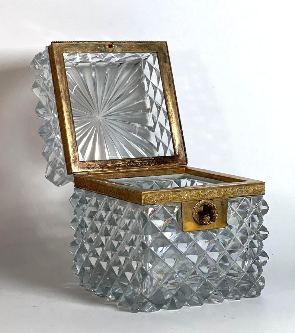 ORNATE FRENCH CRYSTAL AND BRONZE BOX WITH KEY (1 of 11)