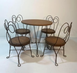 VINTAGE CHILD’S SIZE PARLOR TABLE AND CHAIR SET