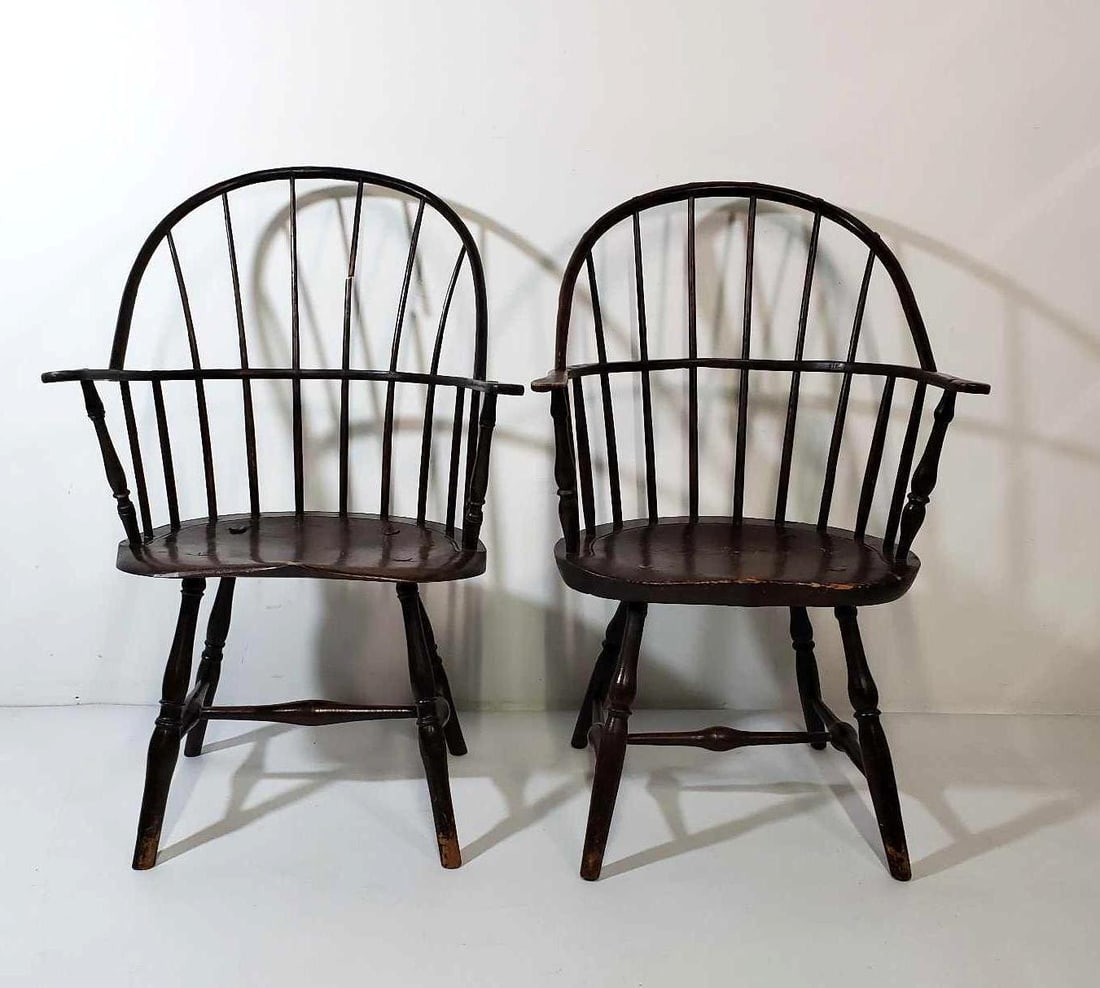 HUSBAND AND WIFE PAIR OF WINDSOR CHAIRS ONE 18TH C. ONE 19TH C. (1 of 12)