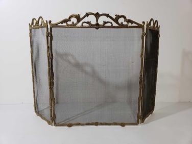 VALUE LOT: VINTAGE BRASS FOLDING FIRE SCREEN