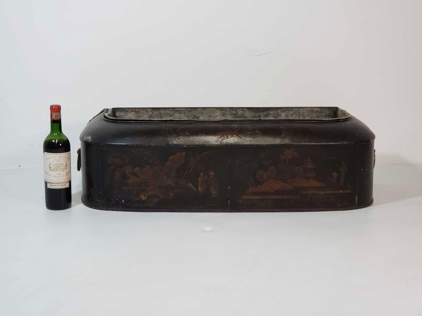 LARGE ANTIQUE ENGLISH CHOINOSERIE BRASS  MOUNTED TOLE PLANTER (1 of 15)