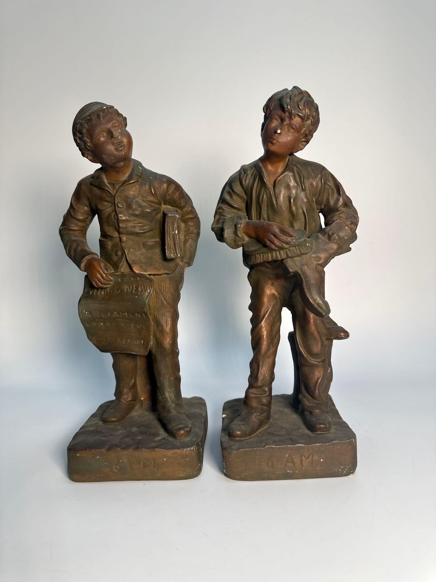 VALUE LOT PAIR OF VINTAGE CERAMIC FIGURES (1 of 4)