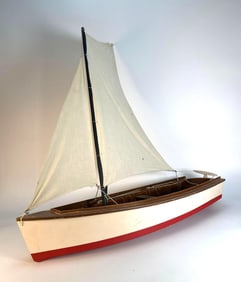 WOODEN SAILBOAT MODEL