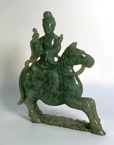 UNUSUAL CHINESE CARVED JADE FIGURINE OF GUANYIN ON HORSEBACK