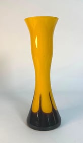VINTAGE BROWN AND YELLOW ART GLASS VASE
