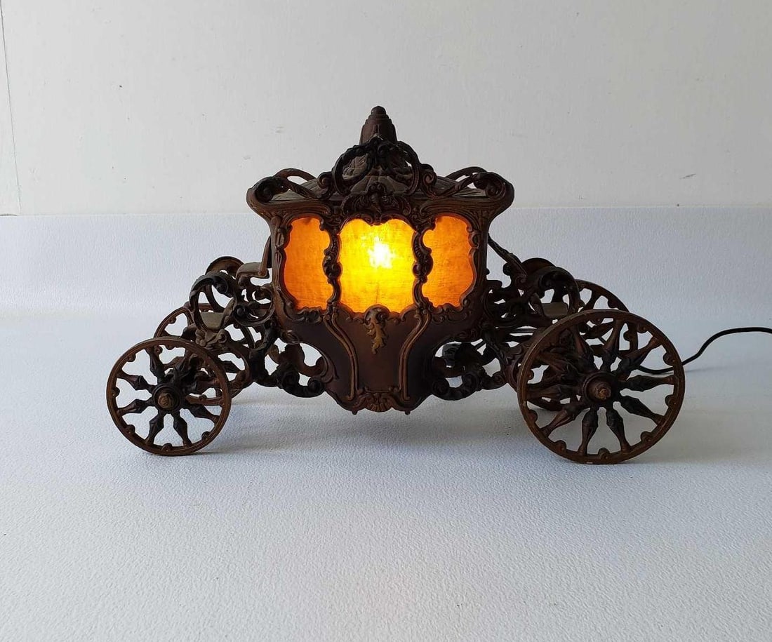 EARLY 19TH C. IRON AND SLAG GLASS CORONATION CARRIAGE STAGE COACH LAMP (1 of 12)