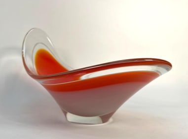 VINTAGE MID-CENTURY SWEDISH FLYGFORS COQUILLE SIGNED ART GLASS VASE