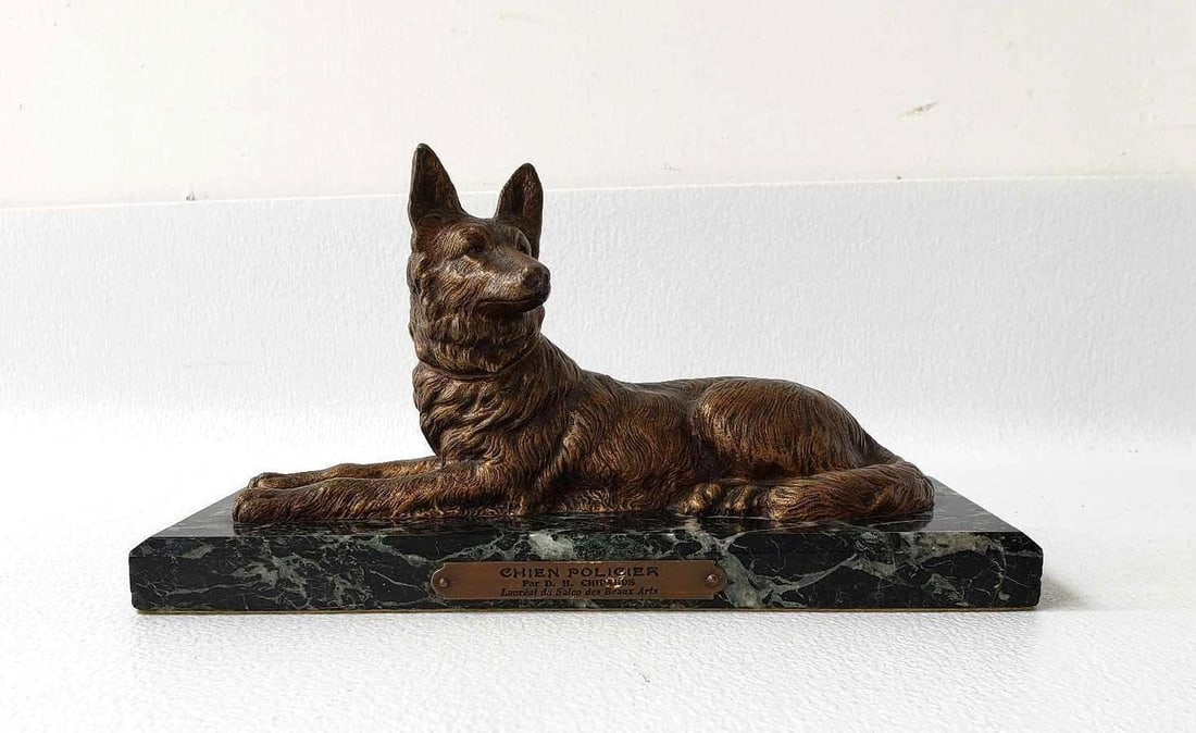 DEMETRE H. CHIPARUS FRENCH BRONZE RECUMBENT GERMAN SHEPHERD ON MARBLE BASE "CHIEN POLICIER" (1 of 16)