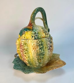 INTRADA HAND-PAINTED PUMPKIN SHAPED SOUP BOWL WITH LID