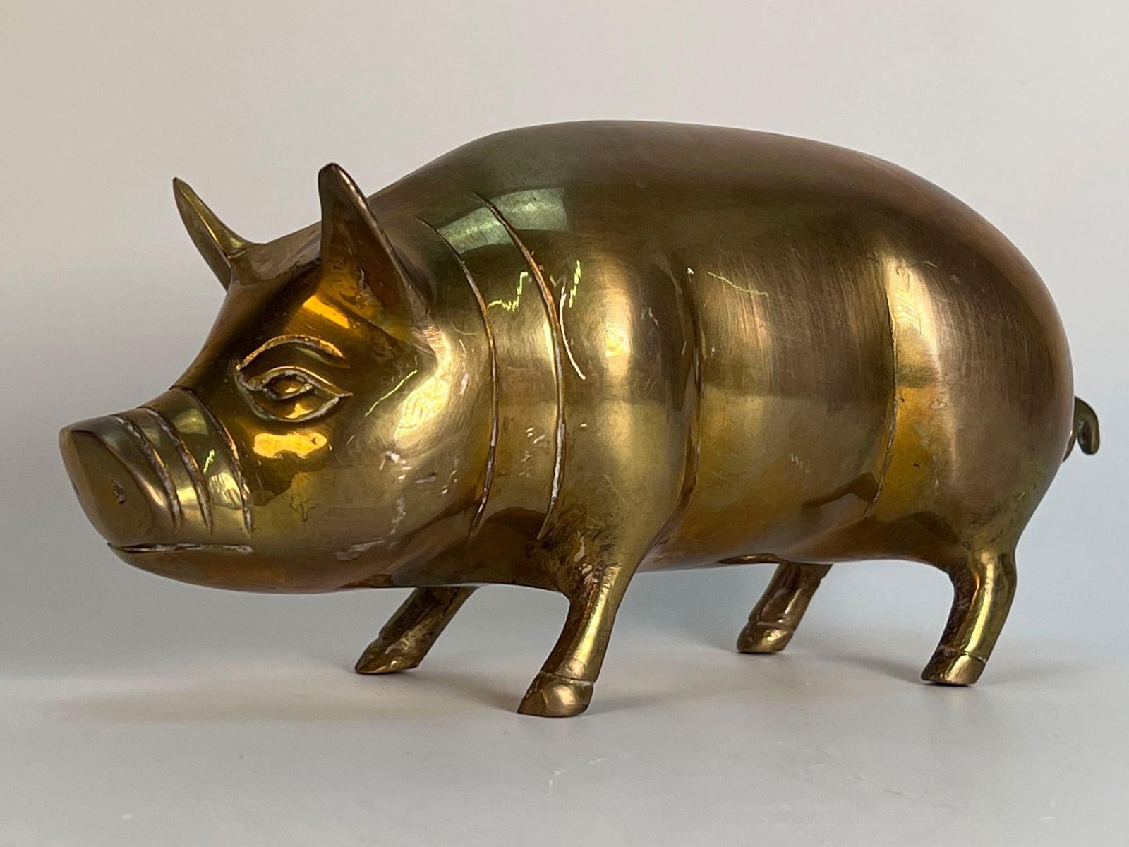 VALUE LOT ANTIQUE BRASS PIG FIGURINE / BANK (1 of 7)