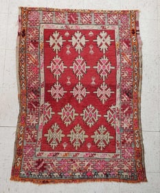 VINTAGE TURKISH RUG