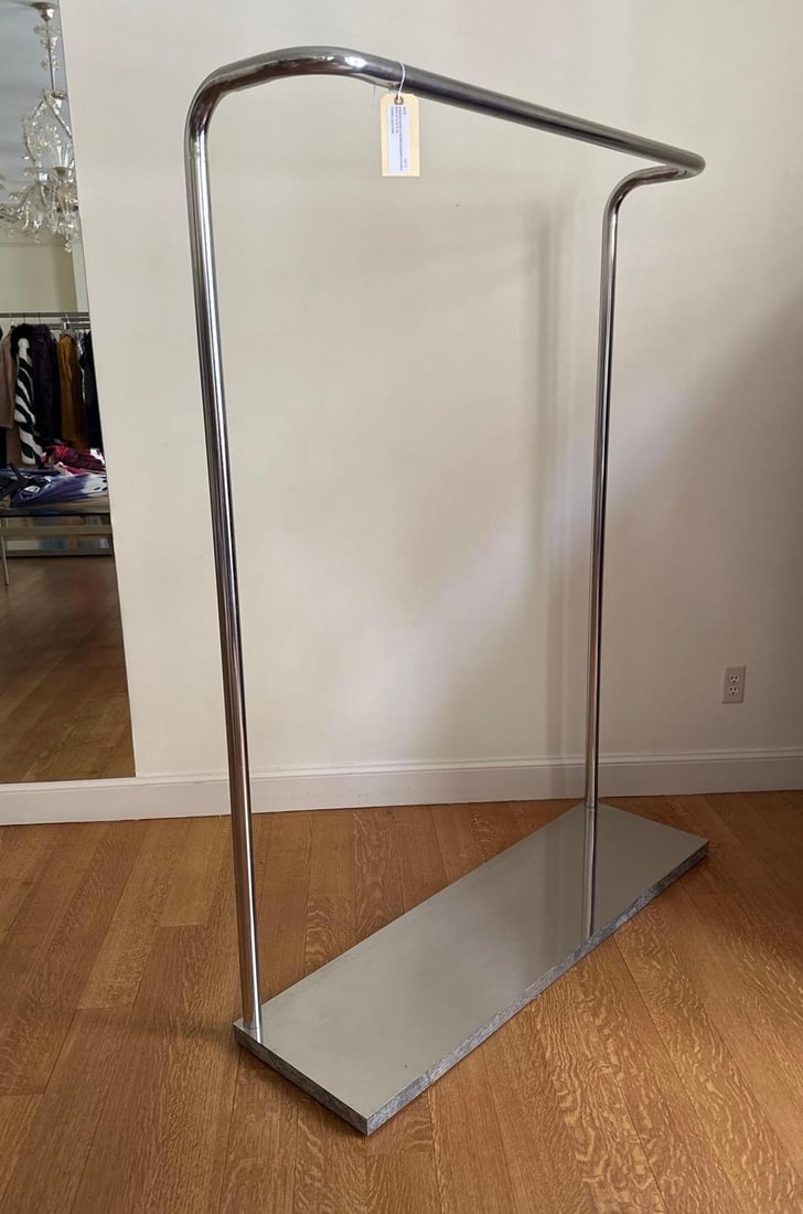 CUSTOM MODERN CURVED TUBULAR CHROME DESIGNER CLOTHING RACK AF (1 OF 5) (1 of 4)
