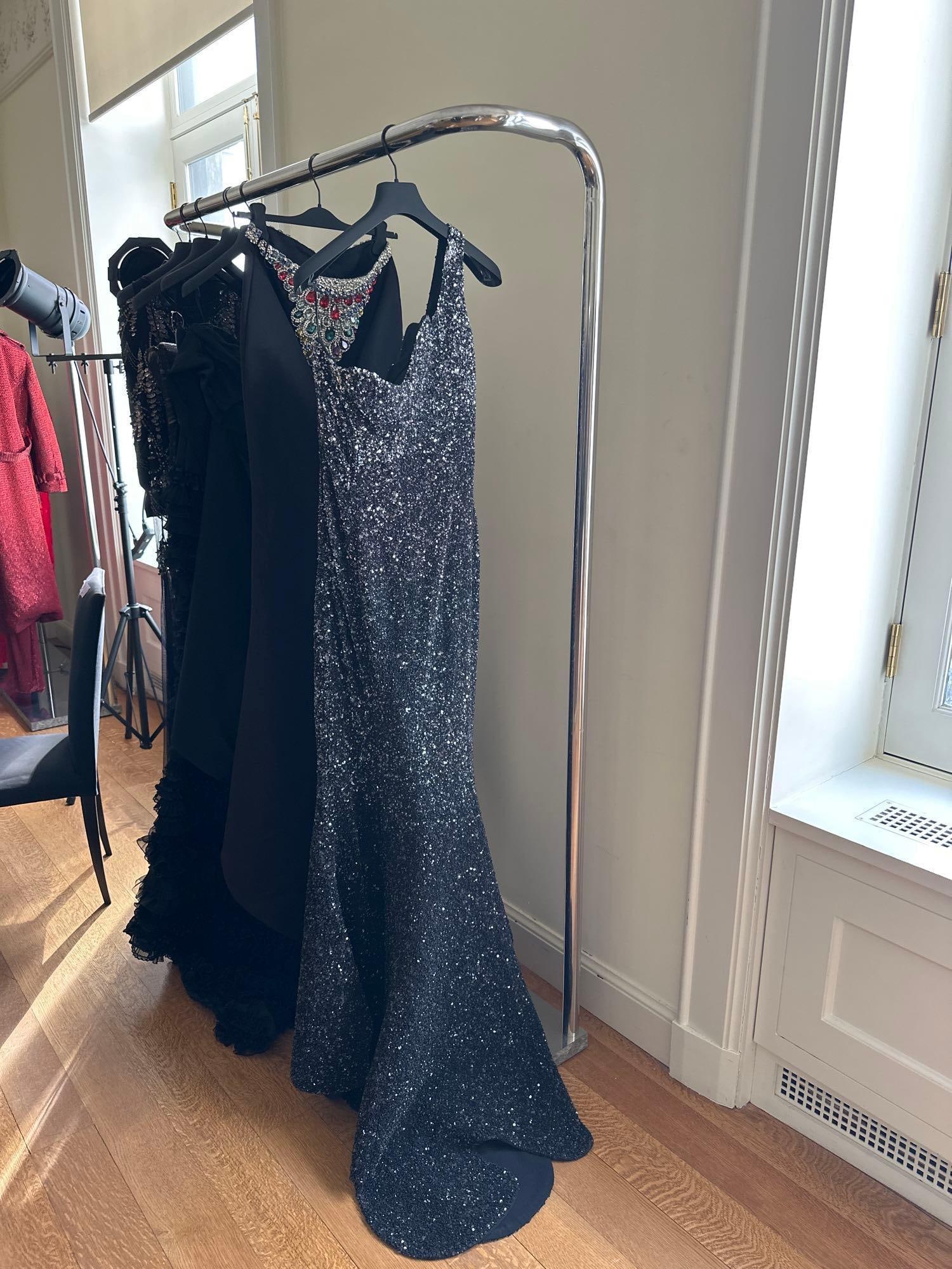 CUSTOM MODERN CURVED CHROME GOWN LENGTH CLOTHING RACK AF  (2 OF 2) (1 of 3)