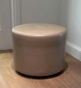 CUSTOM MADE ITALIAN LEATHER OTTOMAN (AF) (LOT 1 OF 3)
