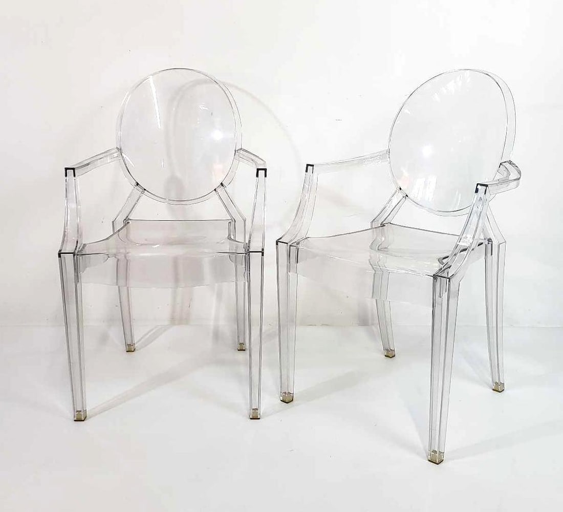 PAIR OF PHILIPPE STARCK KARTELL LUCITE LOUIS GHOST CHAIR (Set 3 of 7) (1 of 16)