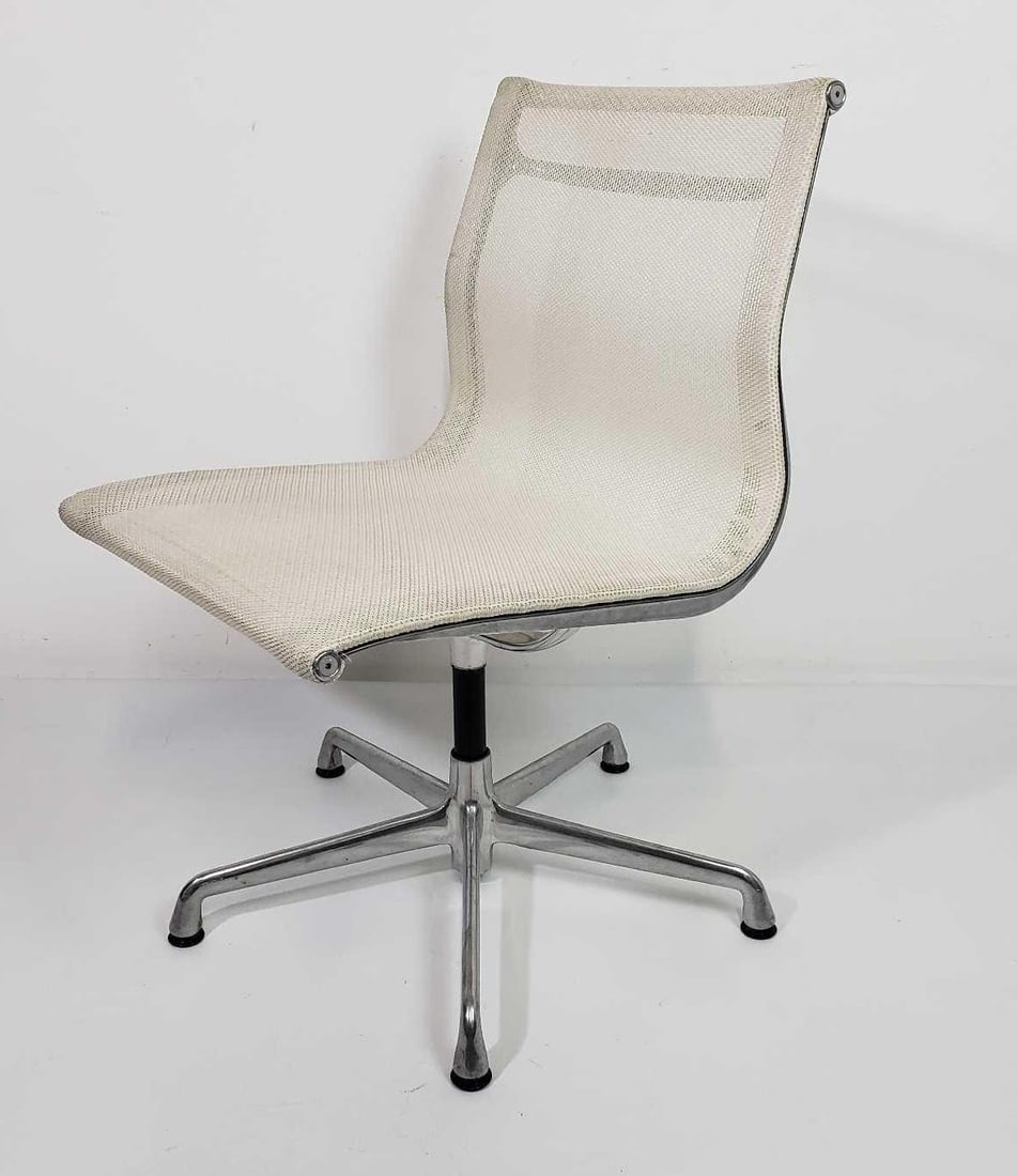 HERMAN MILLER EAMES ALUMINUM GROUP CHAIR EA330- (11 OF 22) (1 of 10)