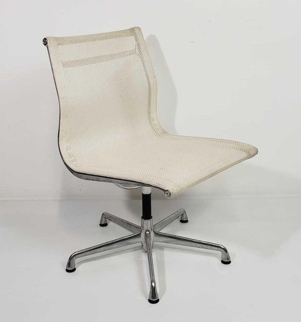 HERMAN MILLER EAMES ALUMINUM GROUP CHAIR EA330  - (17 OF 22) (1 of 9)