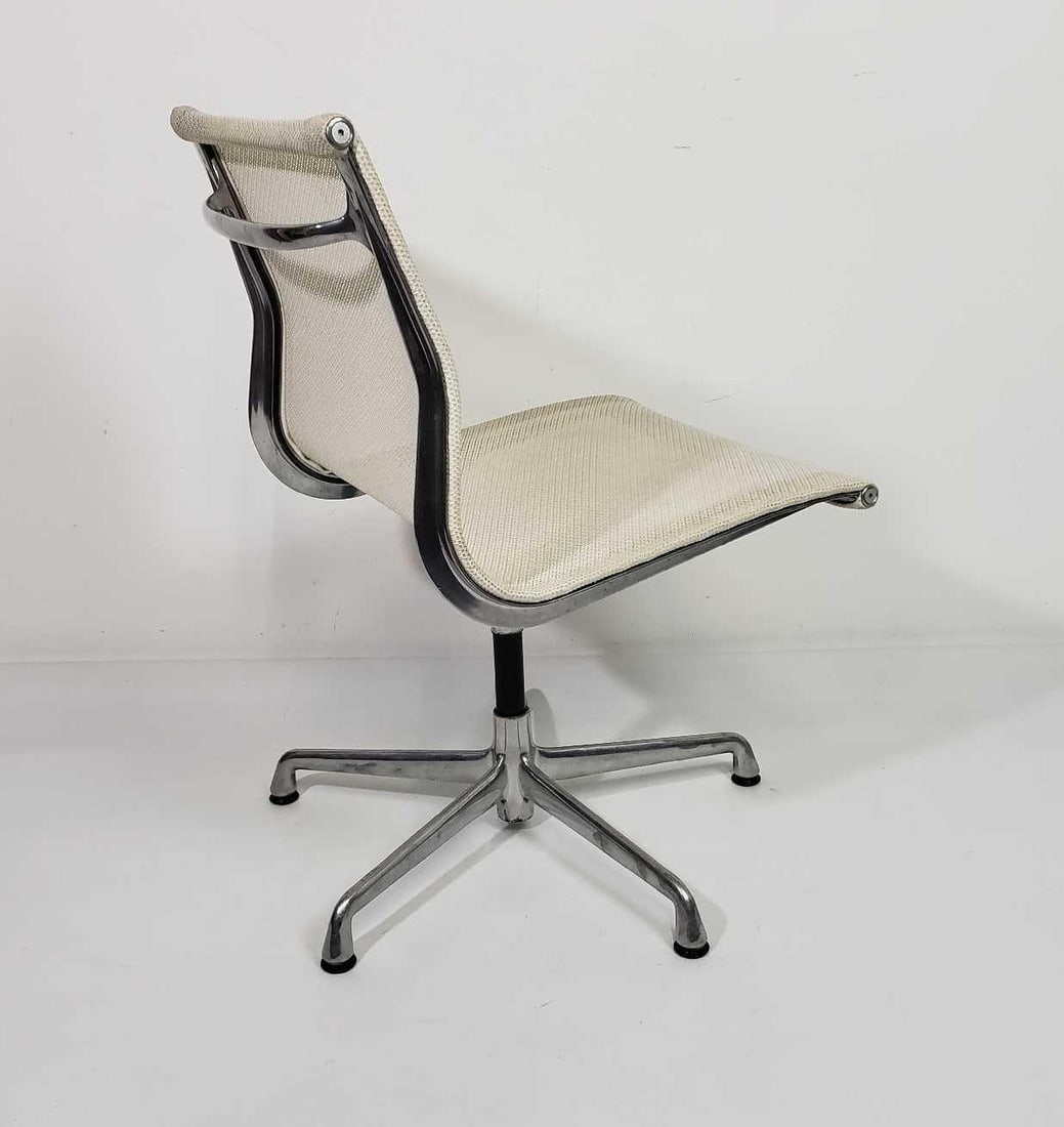 HERMAN MILLER EAMES ALUMINUM GROUP CHAIR EA330- (19 OF 22) (1 of 10)