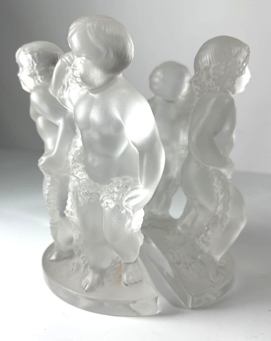 PAIR OF LALIQUE LUXEMBOURG CHERUB SCULPTURES/BOOKENDS (1 of 14)