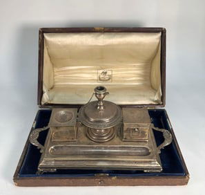 UNUSUAL SILVER PLATED DESK INKWELL BAILEY & CO circa 1850 WITH CASE