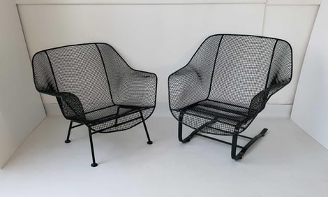 PAIR OF RUSSELL WOODARD "SCULPTURA" MID-CENTURY MODERN MESH IRON LOUNGE CHAIRS
