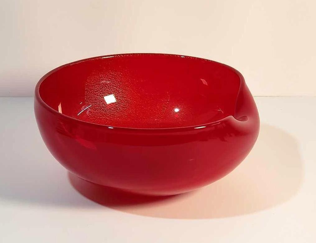 ELSA PERETTI MODERNIST ART GLASS THUMBPRINT BOWL FOR TIFFANY'S: A modernist art glass bowl designed by Elsa Peretti, characterized by her iconic minimalist forms and fluid aesthetic. Dimensions: 5"h x 11"dia Artist or Maker: Elsa Peretti Notes: Although care is ta