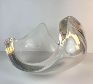 ENORMOUS SUPERSIZED RITTS CO. ASTROLITE BOWL LUCITE CENTERPIECE SCULPTURE