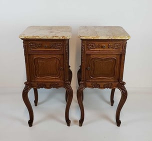 PAIR OF LOUIS XV STYLE CARVED WALNUT MARBLE TOP PETITE COMODES / NIGHTSTANDS