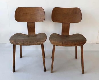 PAIR OF BENTWOOD MID CENTURY CHAIRS IN THE STYLE OF THONET